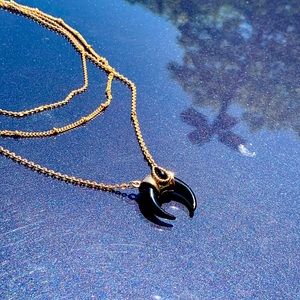 Black horned multi-chain necklace